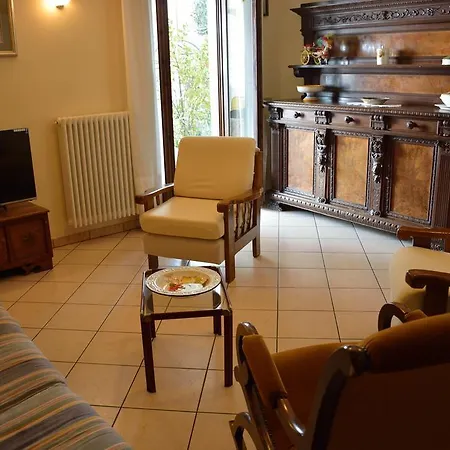 Antico Glicine Apartment *
