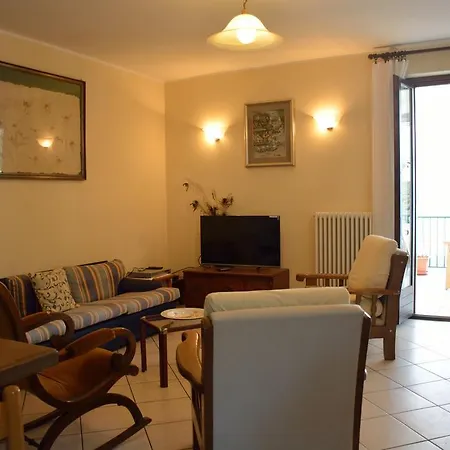Apartment Antico Glicine *